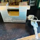 قفل محل من الفولاذ الصلب ماركة M EXTRA على السوم