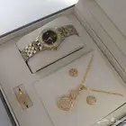 طقم نسائي فخم راقي مع اكسسوارات فخمه