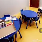 طاولة رياض اطفال دائرية و نصف دائرة