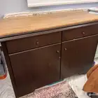 طاولة خشب مع سطح رخامي للبيع