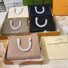 شنط. ماركات. سعر جمله الجملة صاحب المحلات والموقع الكتروني