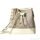 شنطة كالفن كلاين