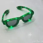 نظارات اليوم الوطني مضيئه
