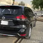 نيسان اكس تريل للبيع2021 دبل 7 مقاعد