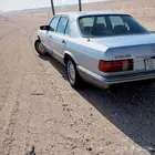 للبيع مرسيدس 1990