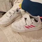 شوزات اديداس أطفال مستعمله نظيفه