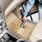 مكنسة تنظيف السجاد والموكيت
