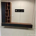 طاولة تلفزيون لون بني واسود