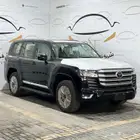 تويوتا لاندكروزر GXR رقم 4 و 3 و 2 بنزين 2025