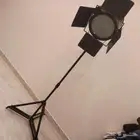 كشاف استوديو للبيع