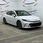 تويوتا كامري LE هايبرد جنوط فتحة سقف 2025