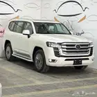 تويوتا لاندكروزر GXR رقم 4 بنزين موديل 2025 نقدا او اقساط