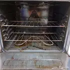 فرن كهربائي نظيف جدا على الشرط مستعمل للبيع