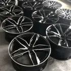 يوجد لدينا تصنيع جنوط اصلية من مقاس 18 الى مقاس 24