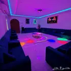 مسبح جلسة خارجيه. صا له