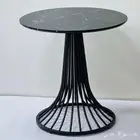 طاولة دائري ( تم البيع باقي الكراسي)