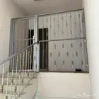 باب مع حاجز حديد حماية للدرج للبيع