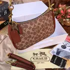 عرض يوم التأسيس شنط متنوعه