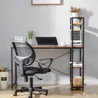 مكتب مع كرسي