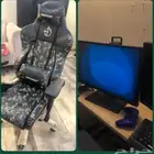 كرسي قيمنيق وشاشة بنكيو