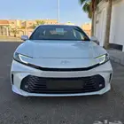 للبيع كامري 2025 LE هايبرد بحالة الوكالة