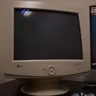 شاشة كمبيوتر قديمة LG Studioworks 775N CRT