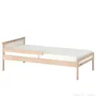 للبيع سرير صغير ومكتب وكرسي