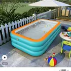 مسبح كبير للعائله والأطفال