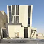 فيلا فاخرة مع شقه للبيع حي غصون الجنادريه