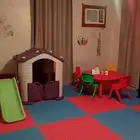 كوخ وطاوله شبه جديده للبيع
