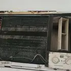 مكيف وسرير وكنب