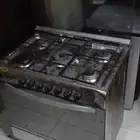 فرن غاز حالته جيده جدا