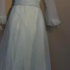 فساتين مستعمله 20 ساعه تقريبا  للأستفسار