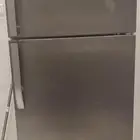 ثلاجة للبيع