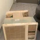 مكيف حار بارد عليه بطاقة كفاءة نضيف