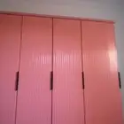 غرفه كامله (سرير وتسريحه وكوميدينه ودولاب)