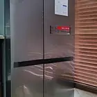 ثلاجة مع فريزر LG حجم 23 قدم