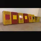اقفاص دجاج وحمام مستخدم .