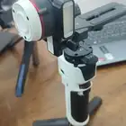 كاميرا كانون 250D مانع للاهتزاز بحاله شبه الجديد استخدام شخص