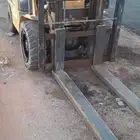 رافعه شوكيه لتحميل وتنزيل الأغراض