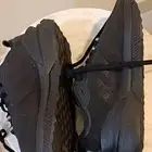 اديداس شوذ أصلي مقاس 42