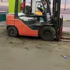 للايجار الرفعات الشوكيه بجميع انوعها