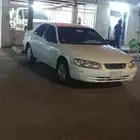 كامري موديل 2000