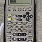 آلة حاسبة علمية Texas ti89