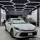 كامري ابيض استندر 2025 لإيجار