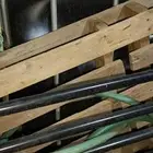 شبك غنم للتقبيل في سوق الغنم ابها مع معالف وخزانات وبراميل