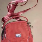 شنط شبابي لحمل الملحقات تنفع حريمي