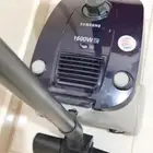 مكنسة كهربائية سامسونج 1600W مستخدمة ونظيفة للبيع المستعجل