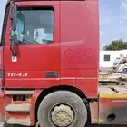عندي مجموعه من الشاحنات وتيدر ماء