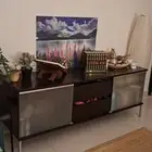 طاولة تلفزيون